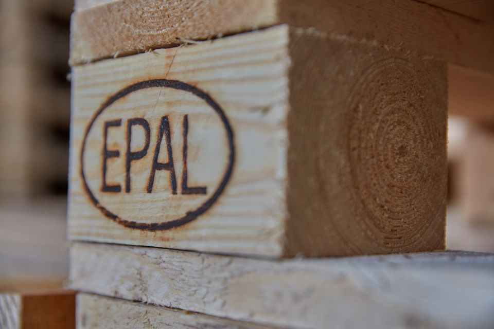 Euro-Paletten im Lager